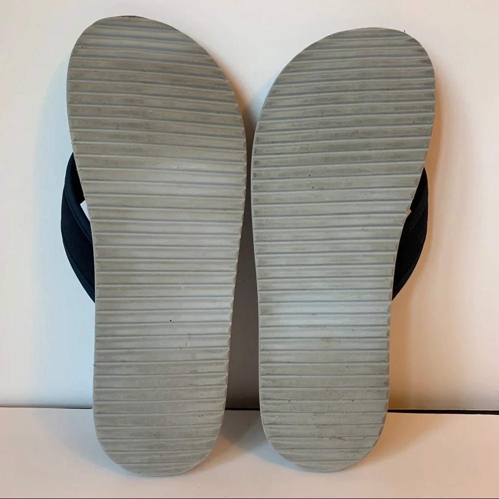 Reebok 8 Denver Broncos flip flops thong sandal